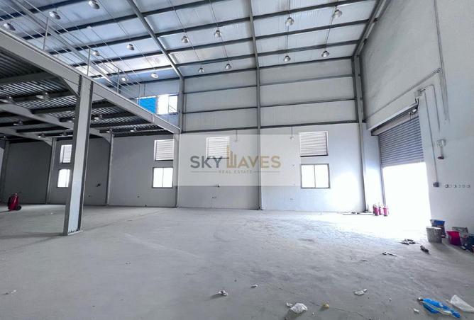 947695 - Property Image 2