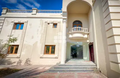 فيلا - استوديو - 8 حمامات للايجار في عنيزة - عنيزة - الدوحة