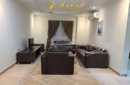 Living Room image for: Apartment - 1 Bedroom - 1 Bathroom for rent in Al Sadd Road - Al Sadd - Doha, Image 1