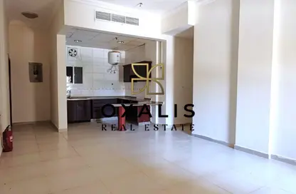 Apartment - 2 Bedrooms - 2 Bathrooms for rent in Al Zubair Bakkar Street - Al Sadd - Doha
