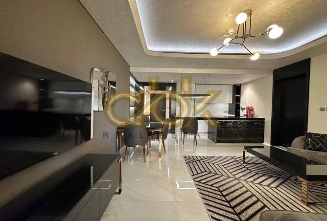 955755 - Property Image 2