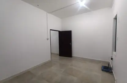 شقة - غرفة نوم - 1 حمام للايجار في فيلات وادي السيل - وادي السيل - الدوحة