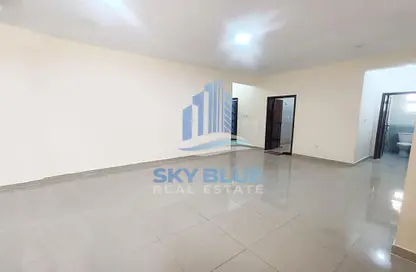 Apartment - 2 Bedrooms - 2 Bathrooms for rent in Al Aziziyah - Al Aziziyah - Doha