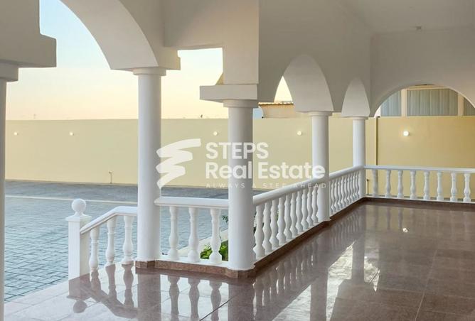 988978 - Property Main Image