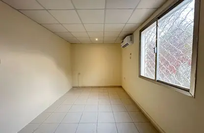 Apartment - 1 Bedroom - 1 Bathroom for rent in Maamoura Villas - Al Maamoura - Doha