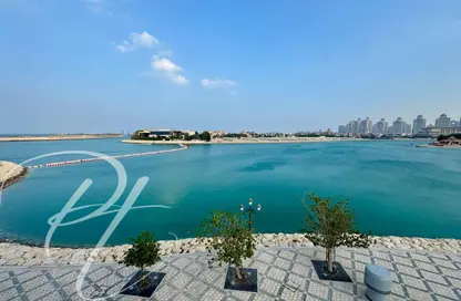 Townhouse - 2 Bedrooms - 3 Bathrooms for rent in Waterfront Townhouses - Qanat Quartier - The Pearl Island - Doha