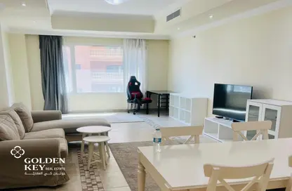 Apartment - 2 Bedrooms - 3 Bathrooms for rent in West Porto Drive - Porto Arabia - The Pearl Island - Doha