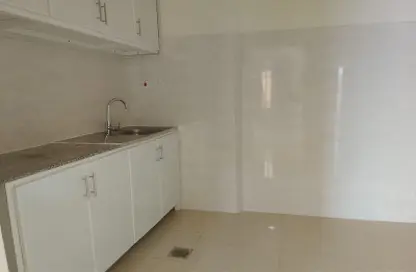 شقة - 2 غرف نوم - 2 حمامات للايجار في شارع العزيزة - العزيزية - الدوحة