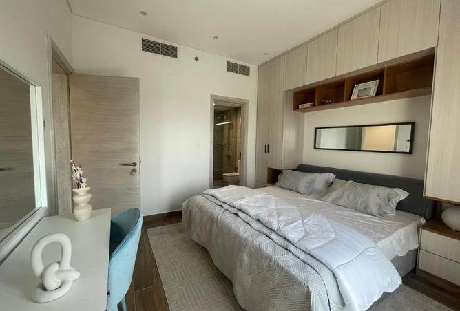 983280 - Property Image 2