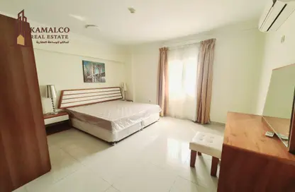 Apartment - 3 Bedrooms - 3 Bathrooms for rent in Umm Ghuwailina 4 - Umm Ghuwailina - Doha