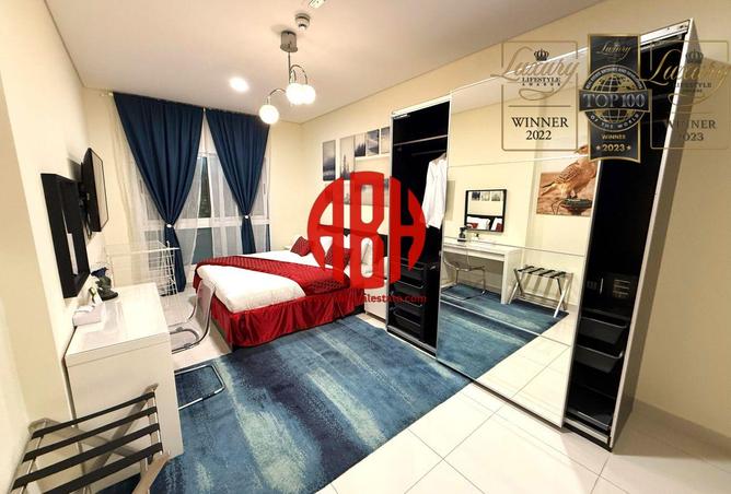 924822 - Property Image 2