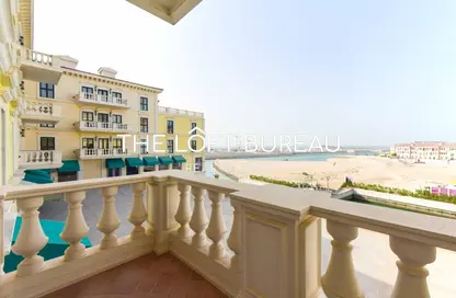 شقة - 3 غرف نوم - 4 حمامات للايجار في جندولا - قناة كوارتييه - جزيرة اللؤلؤة - الدوحة