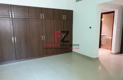 Room / Bedroom image for: Apartment - 2 Bedrooms - 2 Bathrooms for rent in Downtown - Downtown - Qatar Entertainment City - Lusail, Image 1