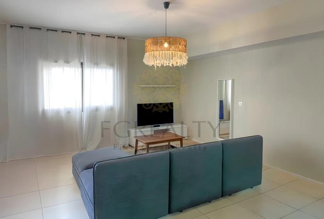 953407 - Property Image 3