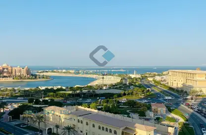 Apartment - 2 Bedrooms - 2 Bathrooms for rent in Tower 21 - Porto Arabia - The Pearl Island - Doha