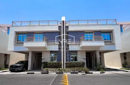 Compound - 3 Bedrooms - 5 Bathrooms for rent in Wadi Al Markh - Muraikh - AlMuraikh - Doha