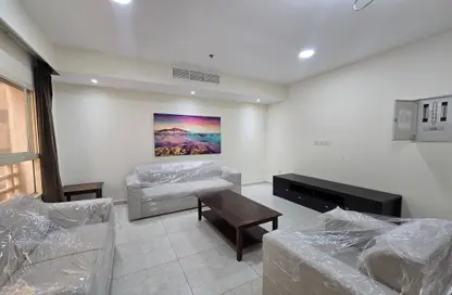 Apartment - 2 Bedrooms - 2 Bathrooms for rent in Al Sadd Road - Al Sadd - Doha