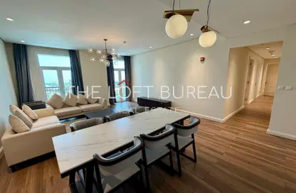 Apartment - 3 Bedrooms - 5 Bathrooms for rent in Floresta Gardens - Floresta Gardens - The Pearl Island - Doha