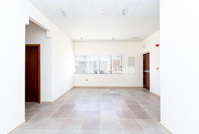 933862 - Property Image 3