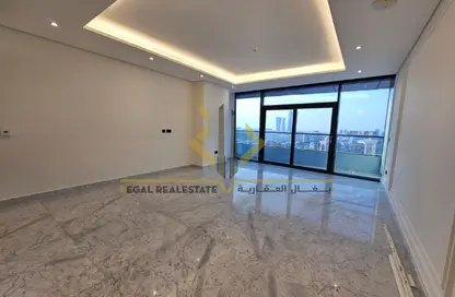 Apartment - 2 Bedrooms - 3 Bathrooms for rent in Lusail Marina Heights - Marina District - Lusail