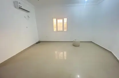 Apartment - 2 Bedrooms - 2 Bathrooms for rent in Al Gharrafa - Al Gharrafa - Doha