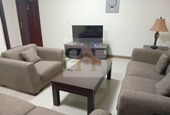 952740 - Property Image 3