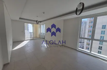 Apartment - 2 Bedrooms - 3 Bathrooms for rent in Viva East - Viva Bahriyah - The Pearl Island - Doha