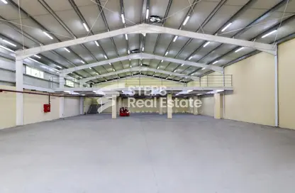 Warehouse - Studio for rent in Industrial Area 1 - Industrial Area - Doha