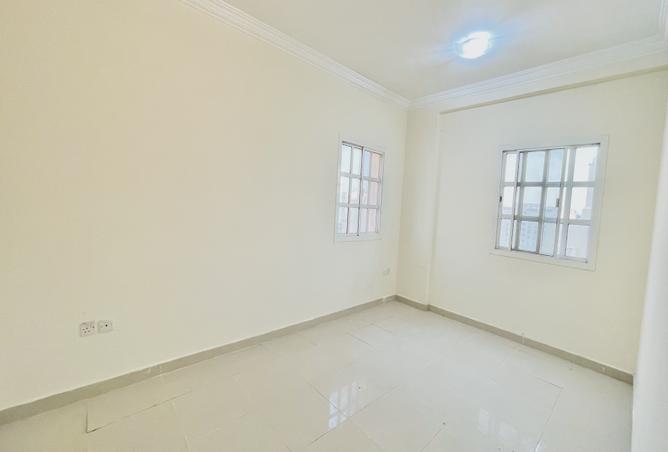 954811 - Property Image 3
