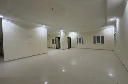 فيلا - 7 غرف نوم - 6 حمامات للبيع في فلل عين خالد - عين خالد - الدوحة