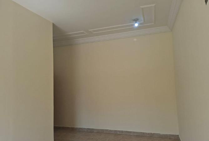 955077 - Property Image 3