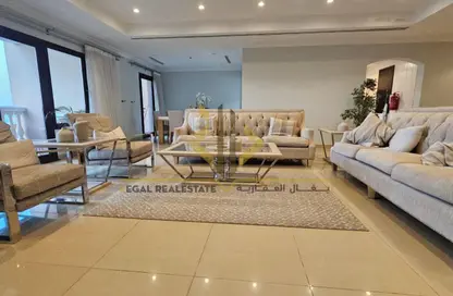 Apartment - 3 Bedrooms - 5 Bathrooms for rent in East Porto Drive - Porto Arabia - The Pearl Island - Doha