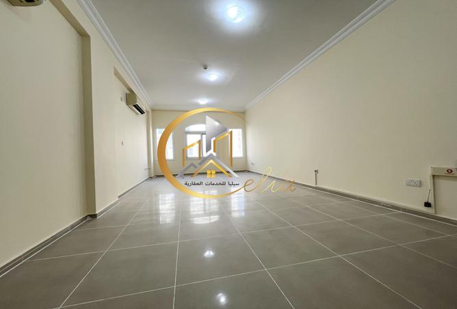 928535 - Property Image 2