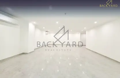 Apartment - 2 Bedrooms - 3 Bathrooms for rent in Al Nasr Street - Al Nasr - Doha