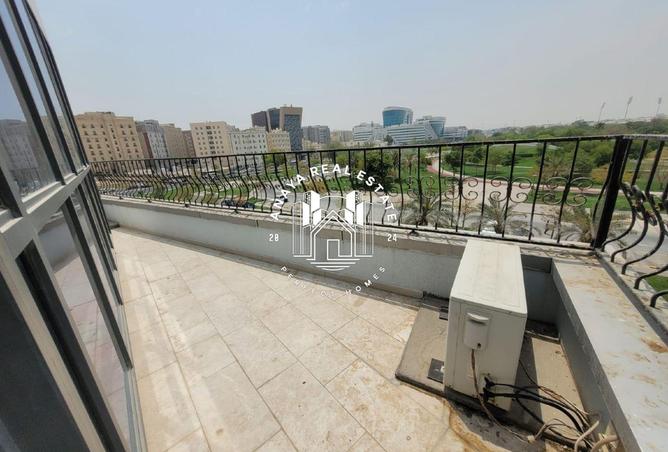 914272 - Property Image 2