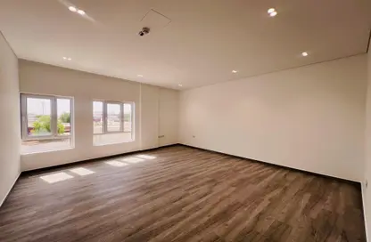 Apartment - 2 Bedrooms - 3 Bathrooms for rent in Fereej Kulaib - Doha
