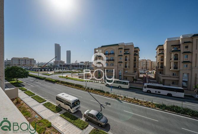 996128 - Property Image 2