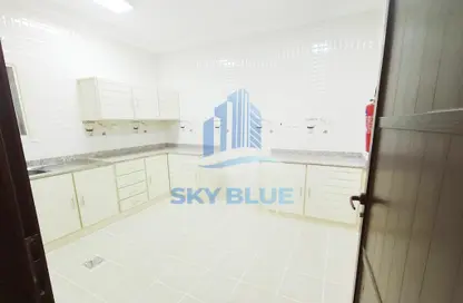 Apartment - 2 Bedrooms - 3 Bathrooms for rent in Al Mansoura - Al Mansoura - Doha