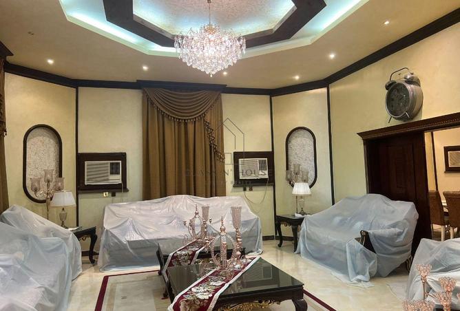 949516 - Property Image 2