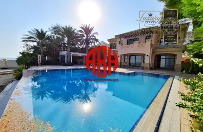 Villa - 4 Bedrooms - 6 Bathrooms for rent in La Plage Villas - The Villas - The Pearl Island - Doha
