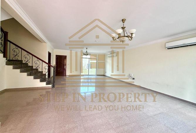 981757 - Property Image 2