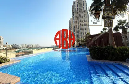 شقة - 2 غرف نوم - 3 حمامات للايجار في ابراج باي - منطقة الأبراج - جزيرة اللؤلؤة - الدوحة