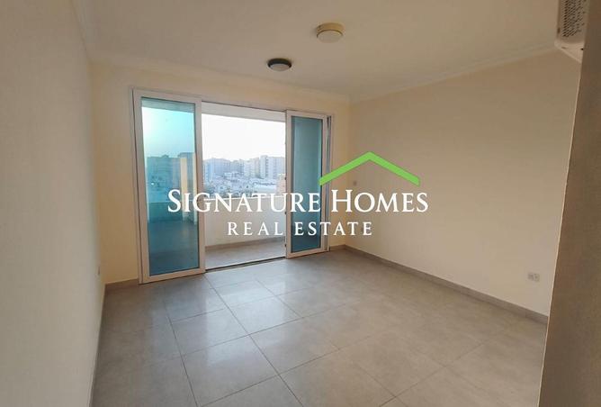 928201 - Property Image 2