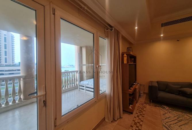 984254 - Property Image 2