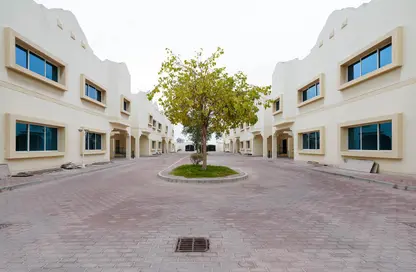 Compound - 3 Bedrooms - 4 Bathrooms for rent in Umm Al Seneem Street - Ain Khaled - Doha