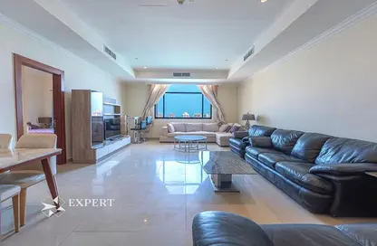 Apartment - 2 Bedrooms - 3 Bathrooms for rent in East Porto Drive - Porto Arabia - The Pearl Island - Doha