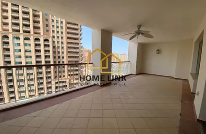 Apartment - 2 Bedrooms - 2 Bathrooms for rent in East Porto Drive - Porto Arabia - The Pearl Island - Doha