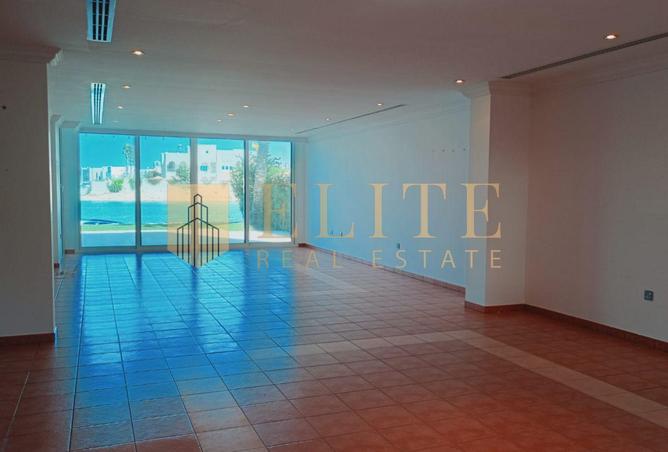943176 - Property Image 3
