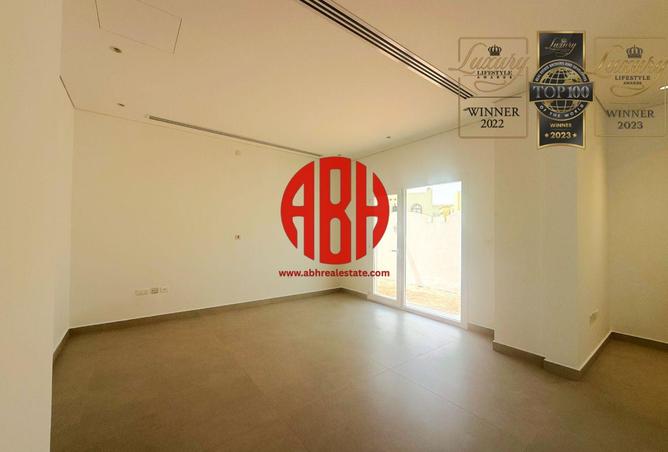 925505 - Property Image 3