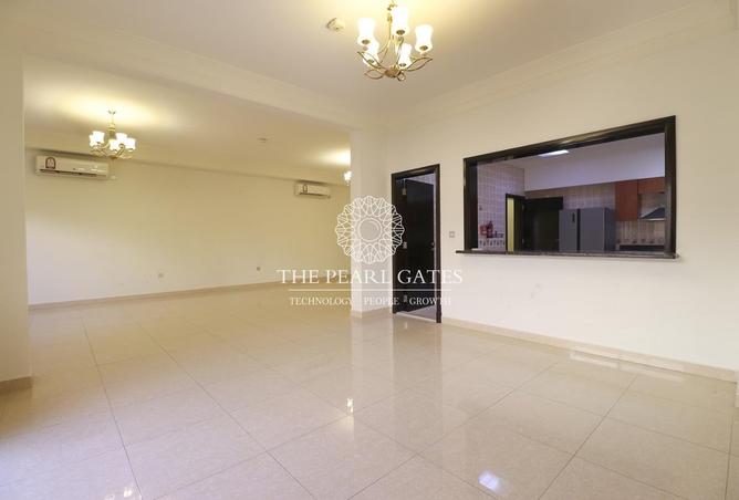 966352 - Property Image 3